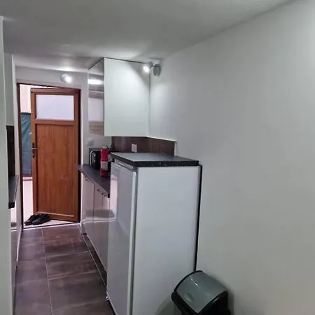 2 Pers Paris/bourget/cdg/parc D'exposition * Aulnay-sous-Bois